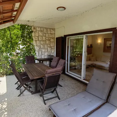 Jees Exclusive Hvar