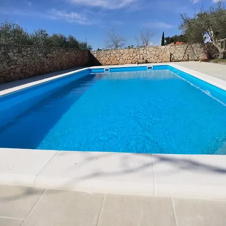 Jees Exclusive Hvar