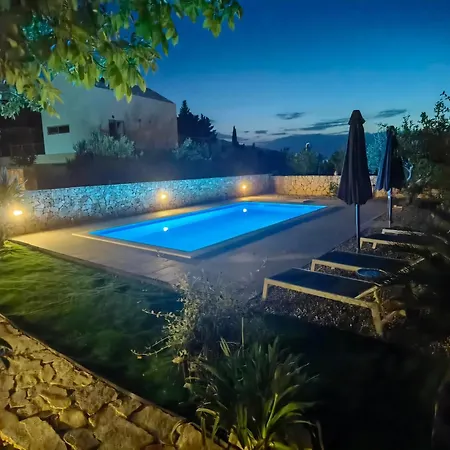 Jees Exclusive Hvar *