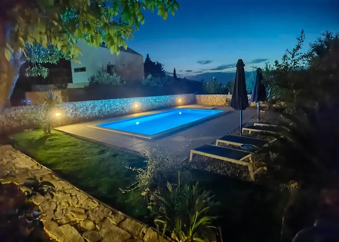 Jees Exclusive Hvar *